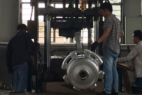 China Minghe Gravity Casting